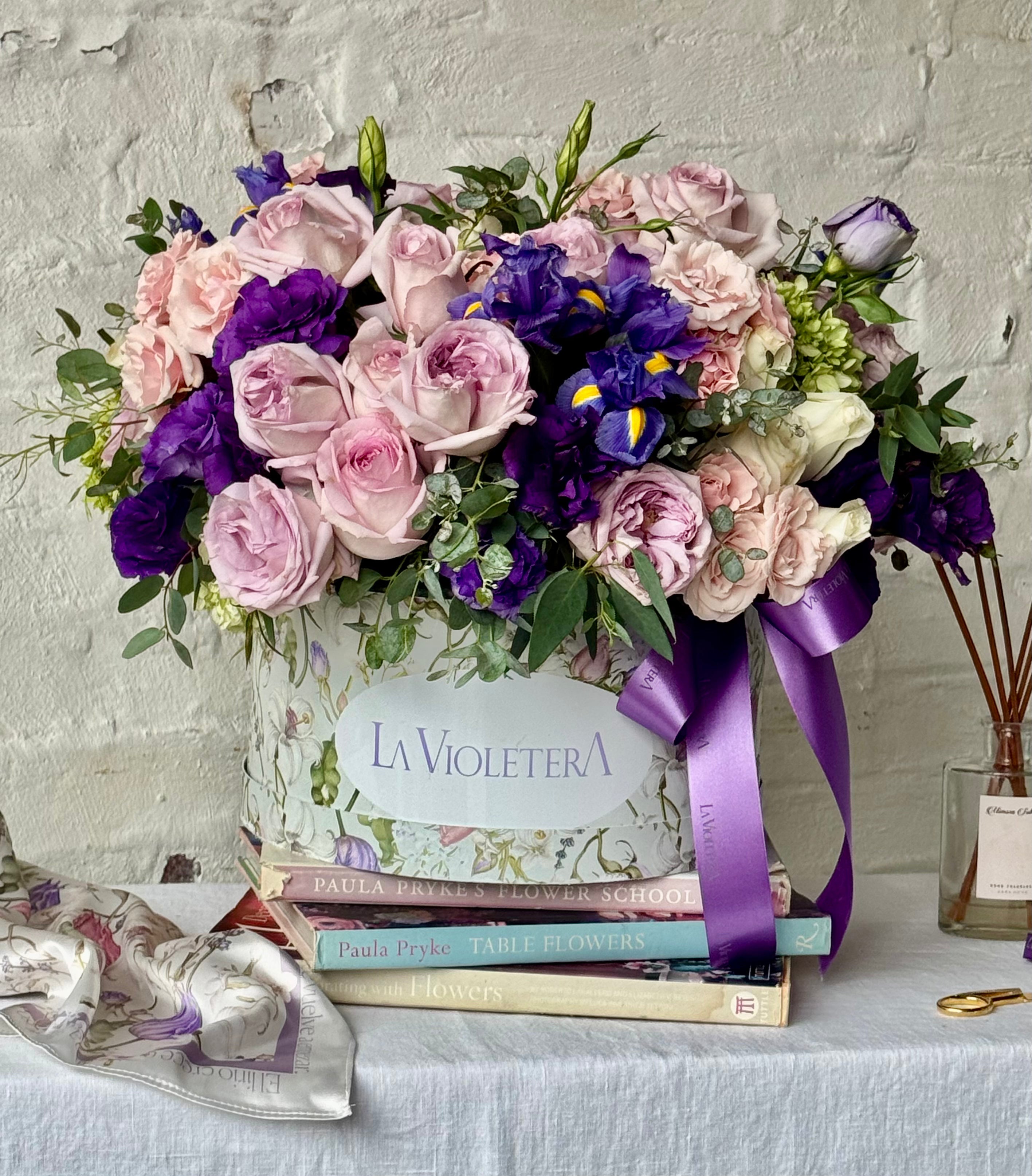 Floreria con las mejores cajas de flores y rosas económicas para mandar en cumpleaños o aniversarios.