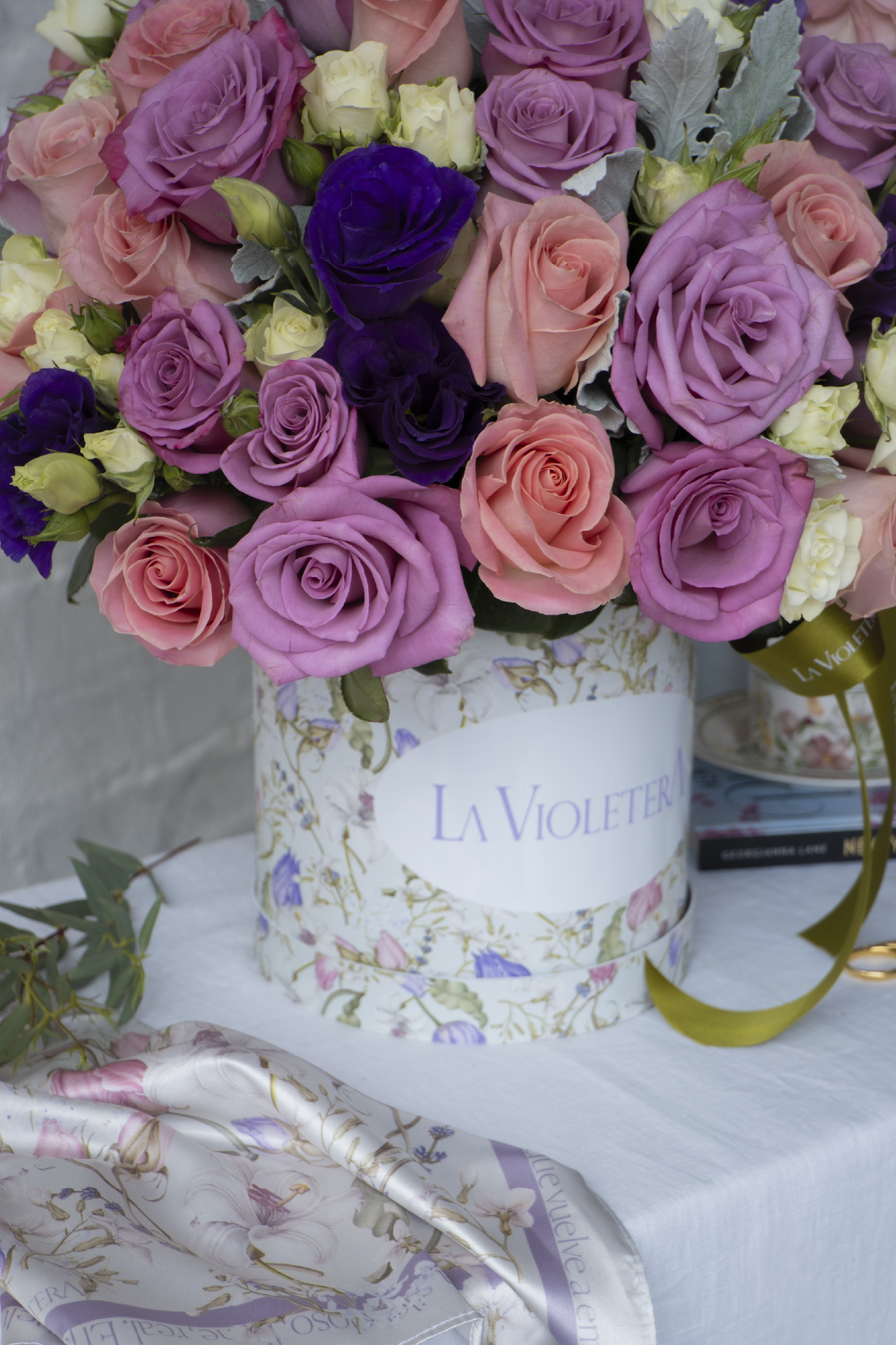 Jazmín, Diseño floral con tonos lilas y rosados